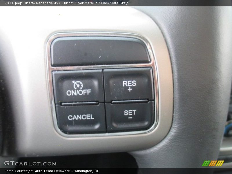 Bright Silver Metallic / Dark Slate Gray 2011 Jeep Liberty Renegade 4x4