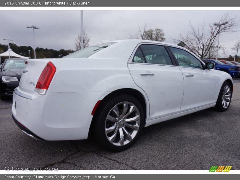 Bright White / Black/Linen 2015 Chrysler 300 C