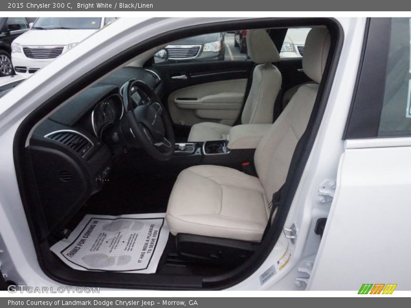 Bright White / Black/Linen 2015 Chrysler 300 C