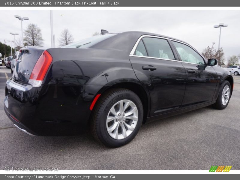 Phantom Black Tri-Coat Pearl / Black 2015 Chrysler 300 Limited