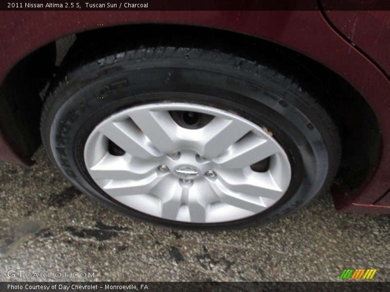 Tuscan Sun / Charcoal 2011 Nissan Altima 2.5 S