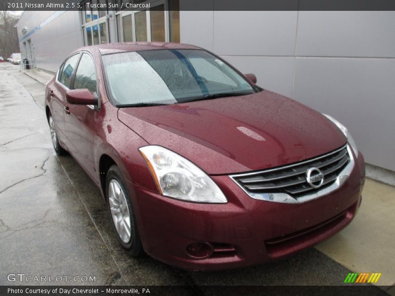 Tuscan Sun / Charcoal 2011 Nissan Altima 2.5 S