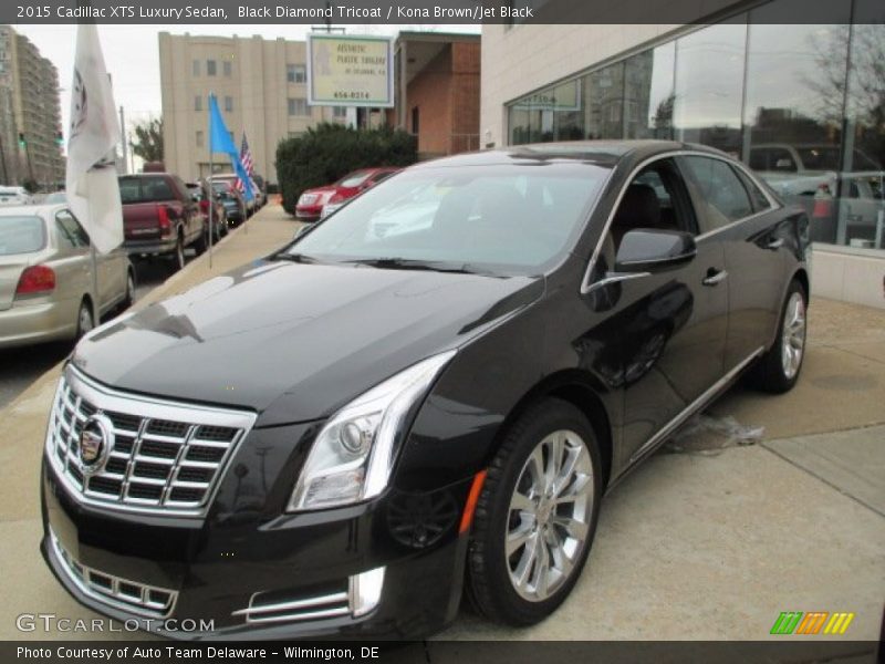 Black Diamond Tricoat / Kona Brown/Jet Black 2015 Cadillac XTS Luxury Sedan