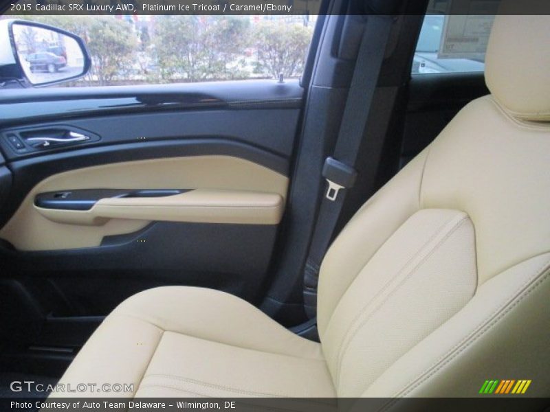 Platinum Ice Tricoat / Caramel/Ebony 2015 Cadillac SRX Luxury AWD