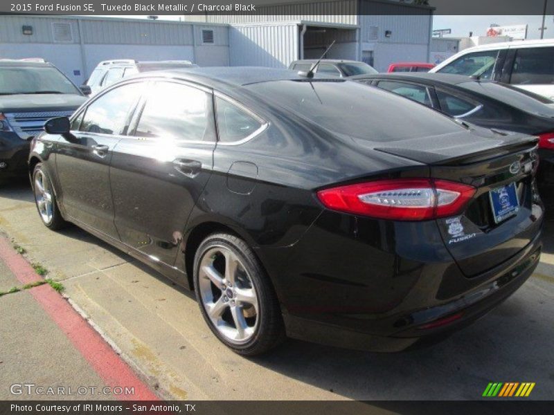 Tuxedo Black Metallic / Charcoal Black 2015 Ford Fusion SE