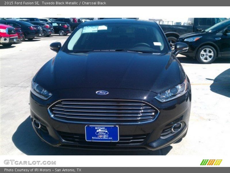 Tuxedo Black Metallic / Charcoal Black 2015 Ford Fusion SE