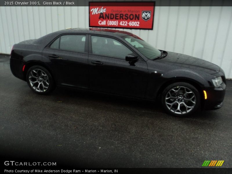 Gloss Black / Black 2015 Chrysler 300 S