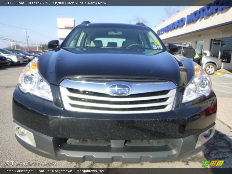 Crystal Black Silica / Warm Ivory 2012 Subaru Outback 2.5i