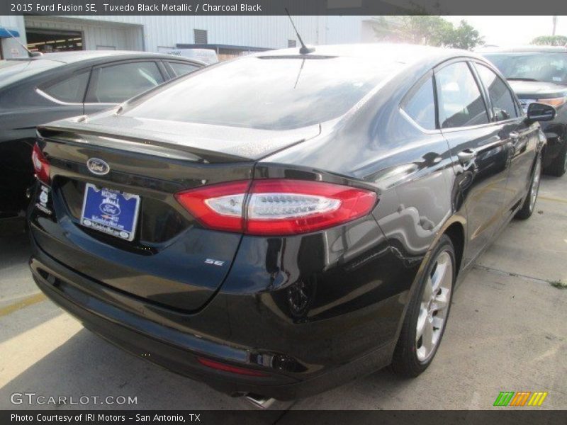 Tuxedo Black Metallic / Charcoal Black 2015 Ford Fusion SE