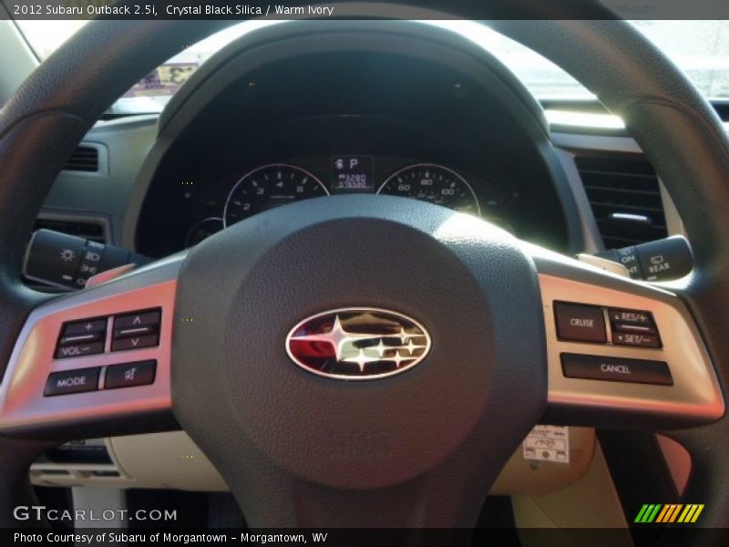 Crystal Black Silica / Warm Ivory 2012 Subaru Outback 2.5i