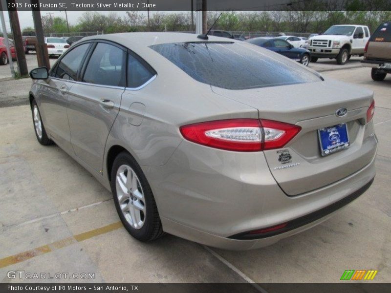 Tectonic Silver Metallic / Dune 2015 Ford Fusion SE