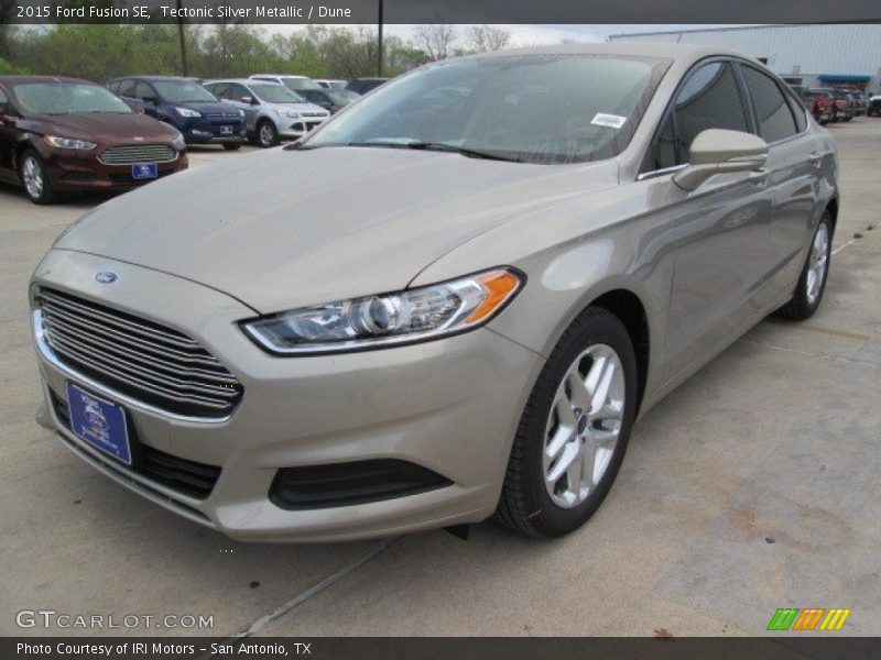 Tectonic Silver Metallic / Dune 2015 Ford Fusion SE