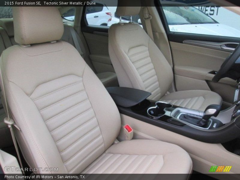 Tectonic Silver Metallic / Dune 2015 Ford Fusion SE