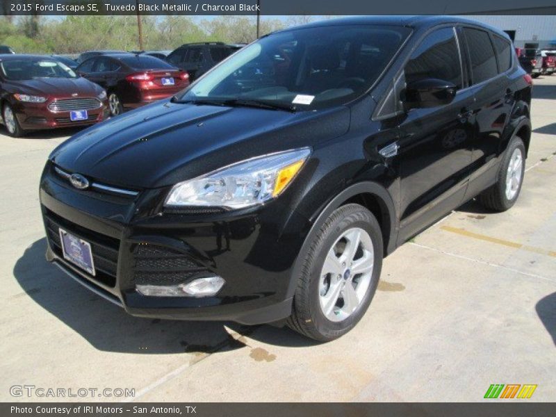 Tuxedo Black Metallic / Charcoal Black 2015 Ford Escape SE