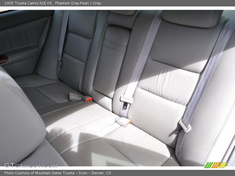 Phantom Gray Pearl / Gray 2005 Toyota Camry XLE V6
