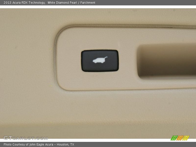 White Diamond Pearl / Parchment 2013 Acura RDX Technology