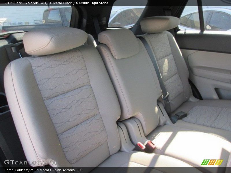 Tuxedo Black / Medium Light Stone 2015 Ford Explorer FWD