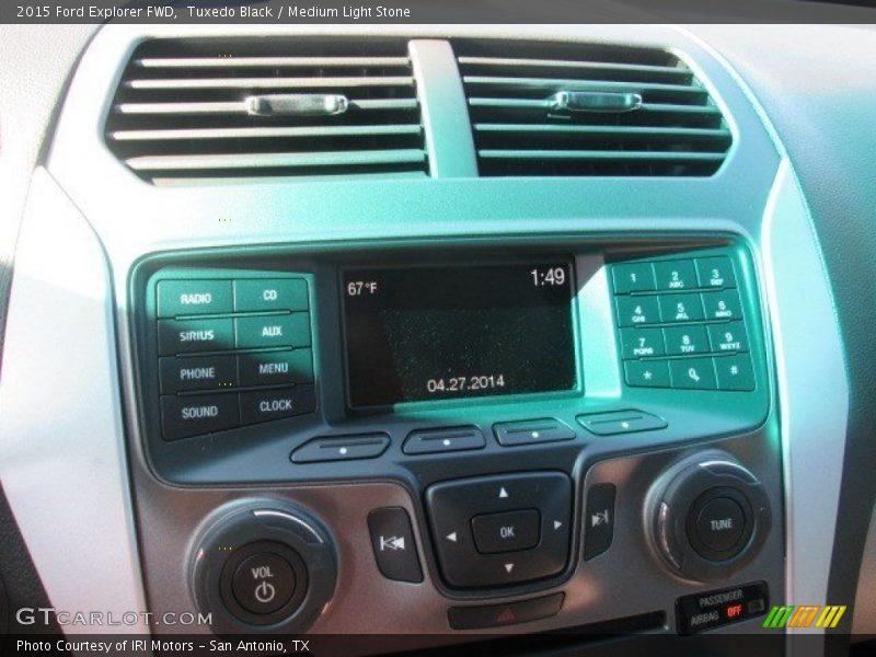 Tuxedo Black / Medium Light Stone 2015 Ford Explorer FWD