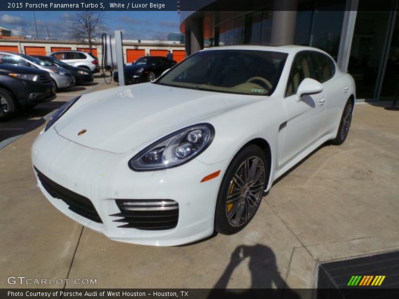 Front 3/4 View of 2015 Panamera Turbo S