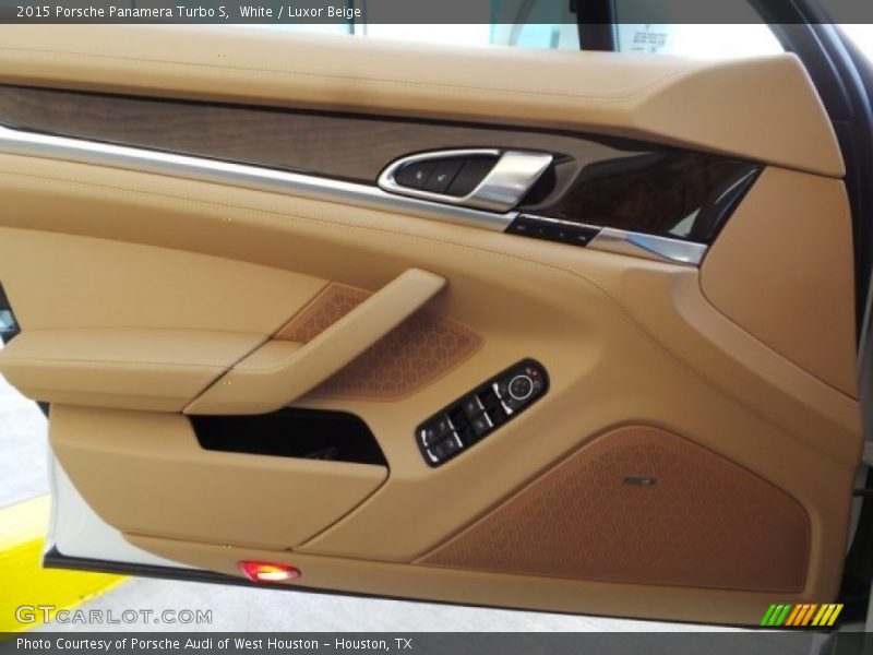 Door Panel of 2015 Panamera Turbo S