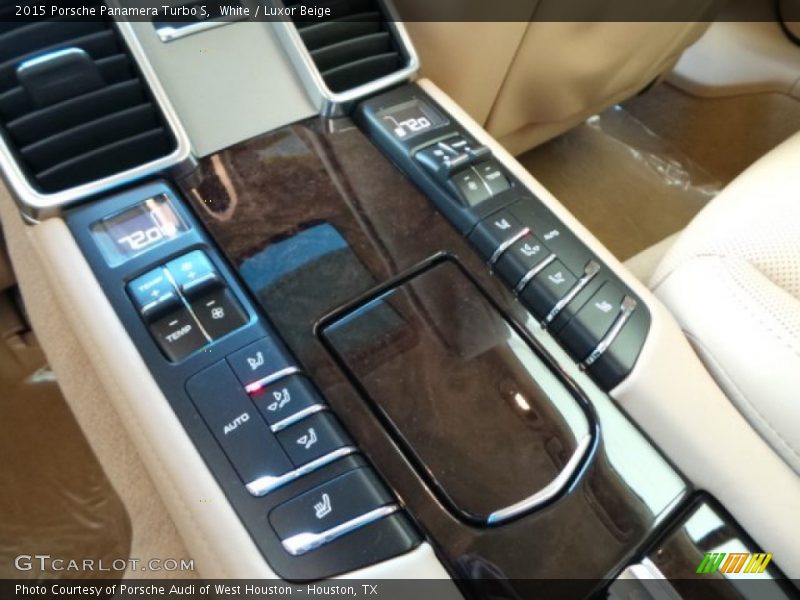 Controls of 2015 Panamera Turbo S