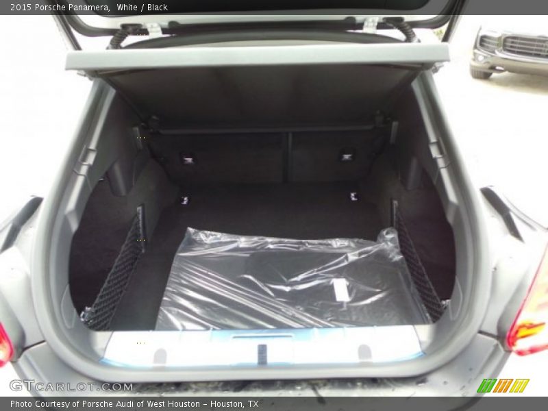 2015 Panamera  Trunk