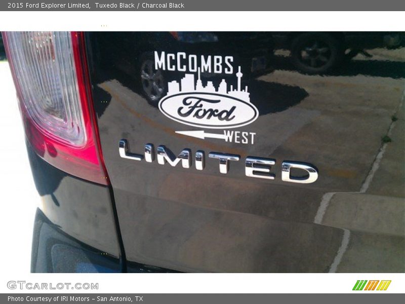 Tuxedo Black / Charcoal Black 2015 Ford Explorer Limited