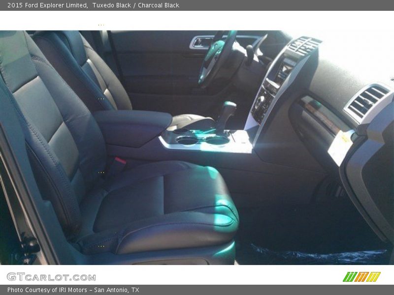 Tuxedo Black / Charcoal Black 2015 Ford Explorer Limited