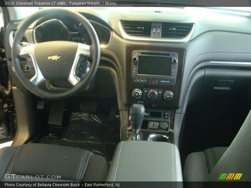 Tungsten Metallic / Ebony 2015 Chevrolet Traverse LT AWD