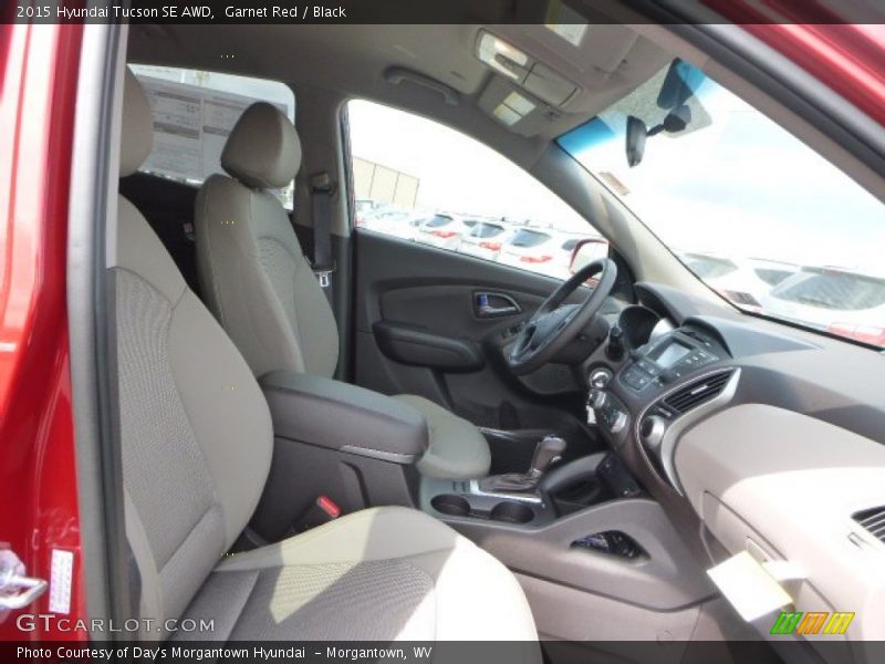 Garnet Red / Black 2015 Hyundai Tucson SE AWD