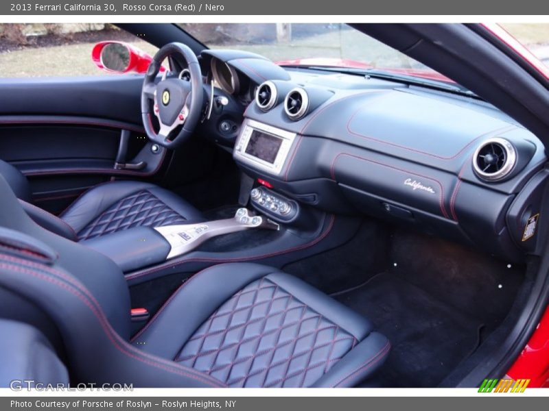  2013 California 30 Nero Interior