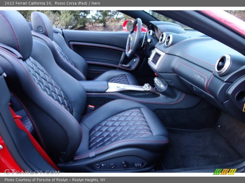  2013 California 30 Nero Interior