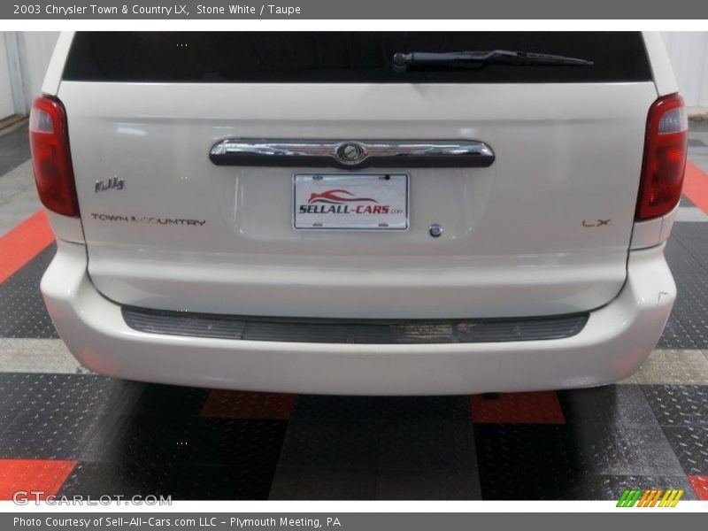 Stone White / Taupe 2003 Chrysler Town & Country LX