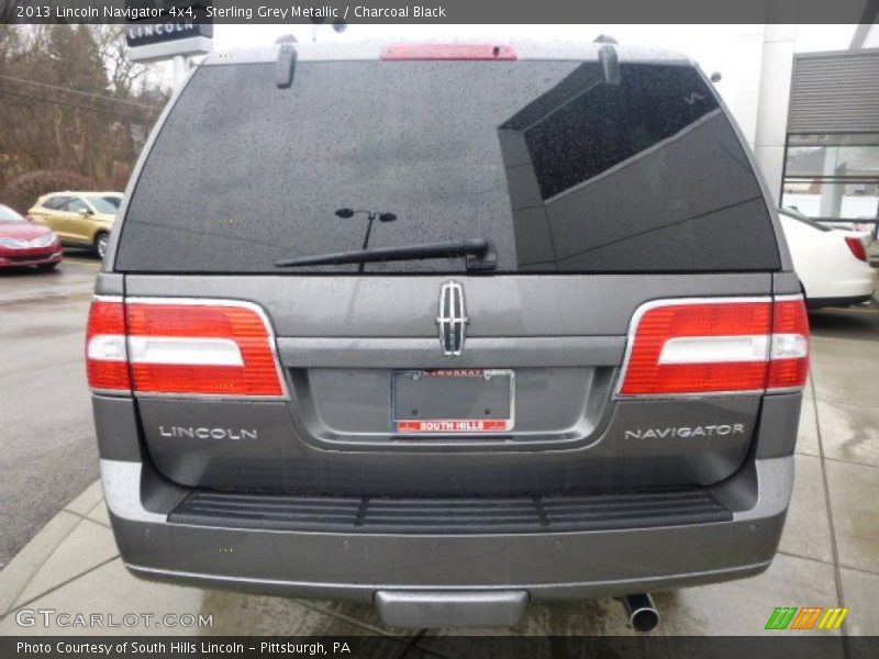 Sterling Grey Metallic / Charcoal Black 2013 Lincoln Navigator 4x4