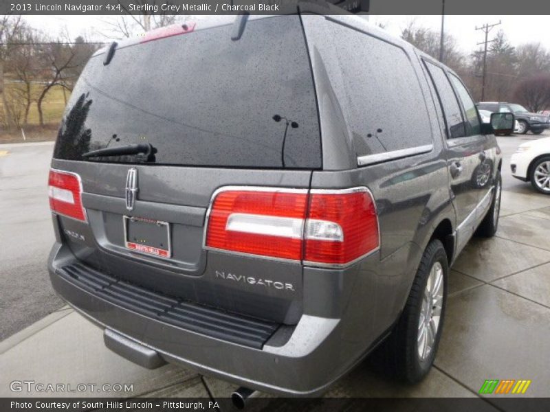 Sterling Grey Metallic / Charcoal Black 2013 Lincoln Navigator 4x4