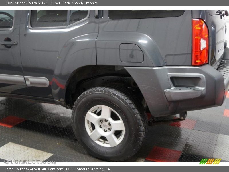 Super Black / Steel/Graphite 2005 Nissan Xterra S 4x4