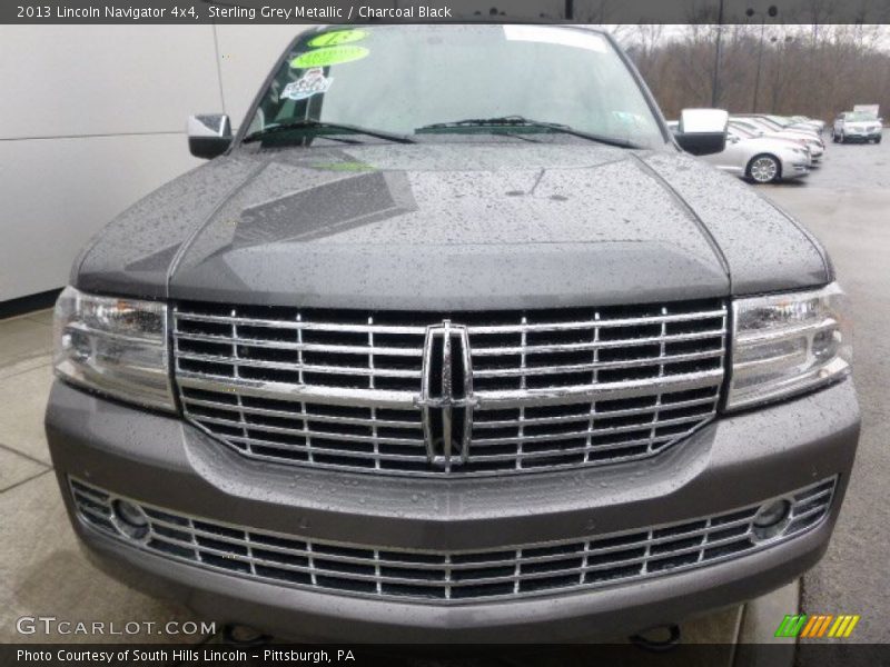 Sterling Grey Metallic / Charcoal Black 2013 Lincoln Navigator 4x4