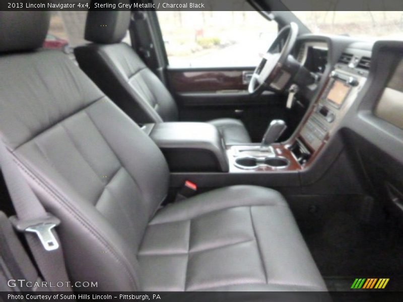 Sterling Grey Metallic / Charcoal Black 2013 Lincoln Navigator 4x4