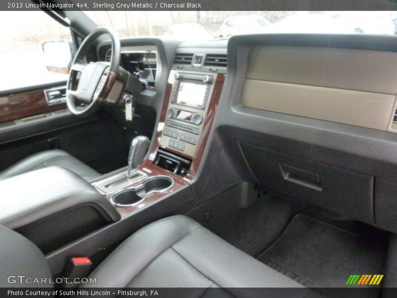 Sterling Grey Metallic / Charcoal Black 2013 Lincoln Navigator 4x4