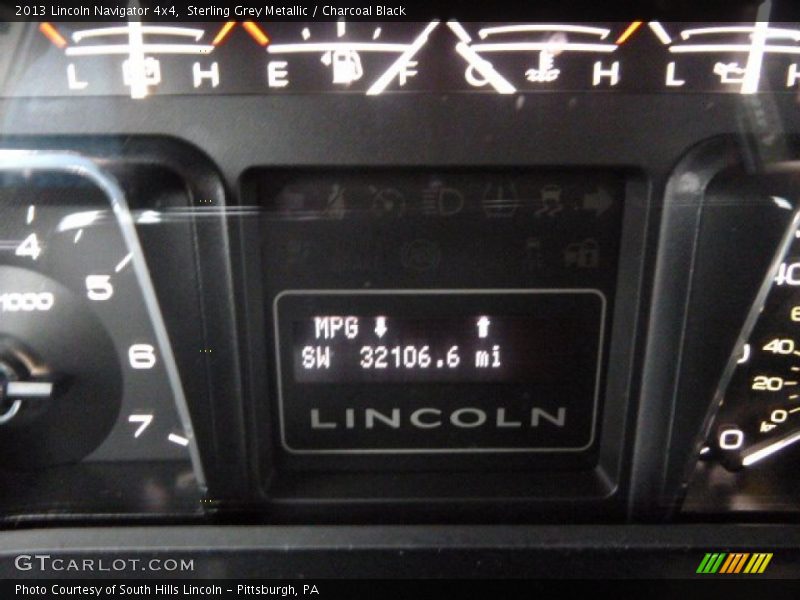 Sterling Grey Metallic / Charcoal Black 2013 Lincoln Navigator 4x4
