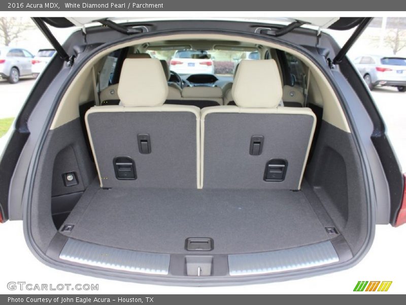 White Diamond Pearl / Parchment 2016 Acura MDX