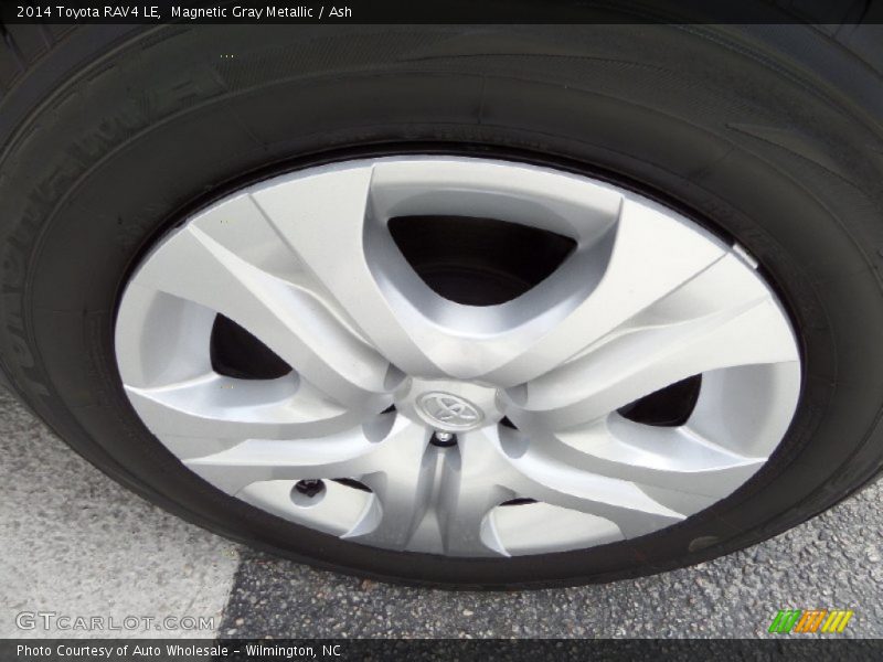 Magnetic Gray Metallic / Ash 2014 Toyota RAV4 LE