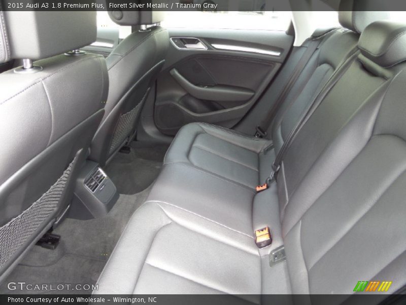 Florett Silver Metallic / Titanium Gray 2015 Audi A3 1.8 Premium Plus