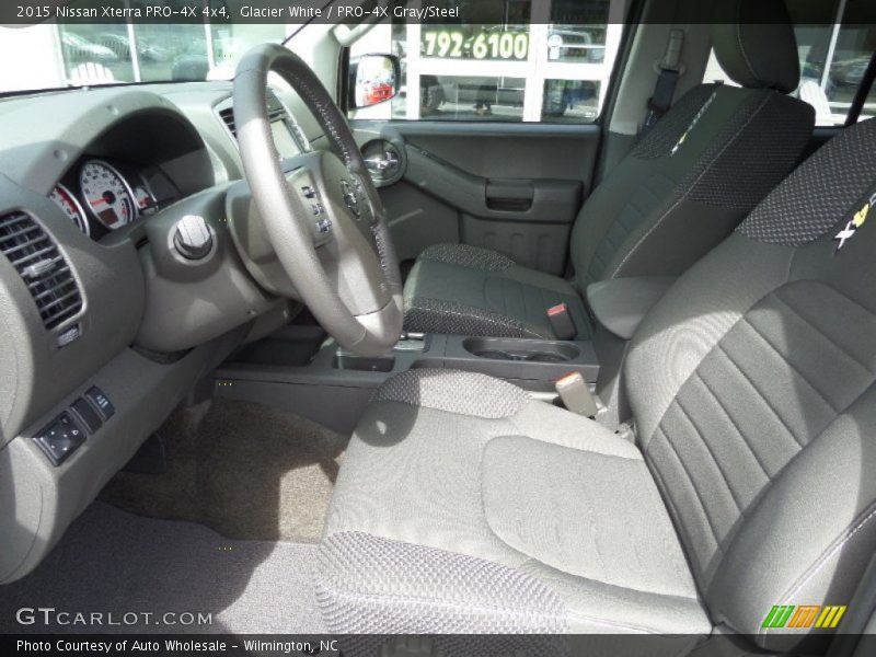 Glacier White / PRO-4X Gray/Steel 2015 Nissan Xterra PRO-4X 4x4
