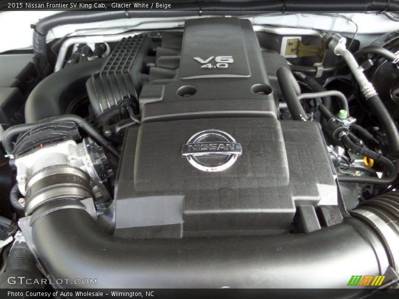 Glacier White / Beige 2015 Nissan Frontier SV King Cab