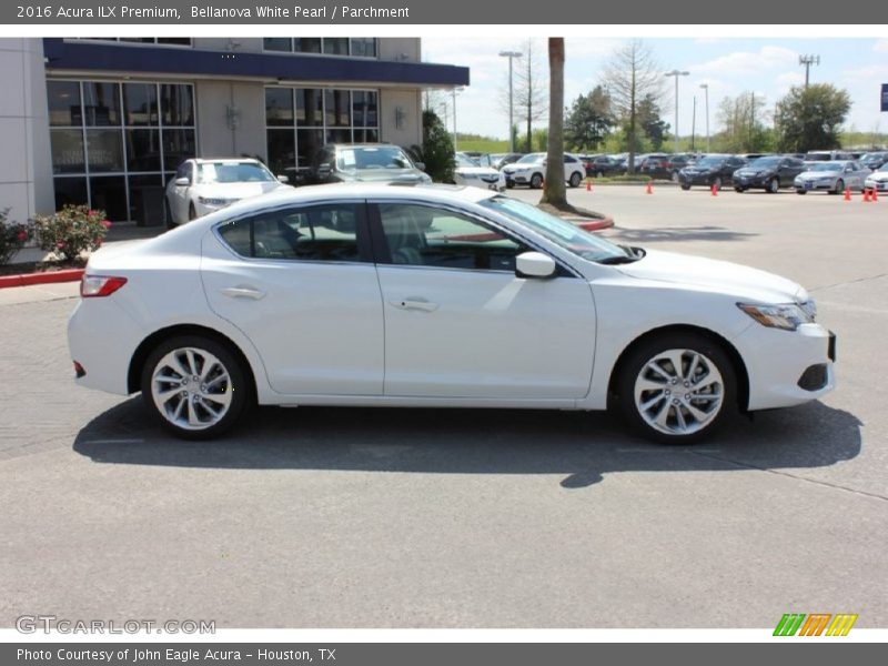 Bellanova White Pearl / Parchment 2016 Acura ILX Premium