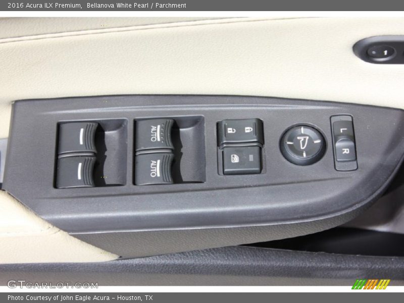 Bellanova White Pearl / Parchment 2016 Acura ILX Premium