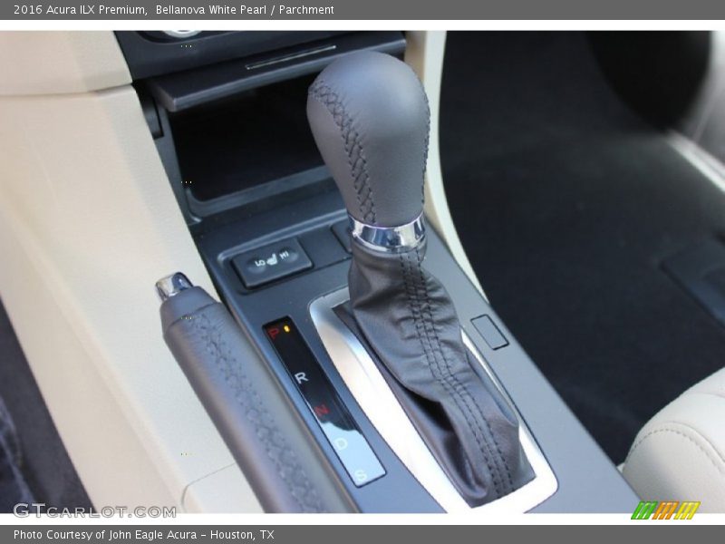 Bellanova White Pearl / Parchment 2016 Acura ILX Premium