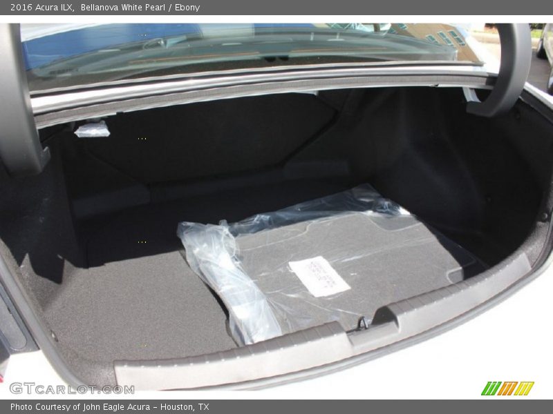 Bellanova White Pearl / Ebony 2016 Acura ILX