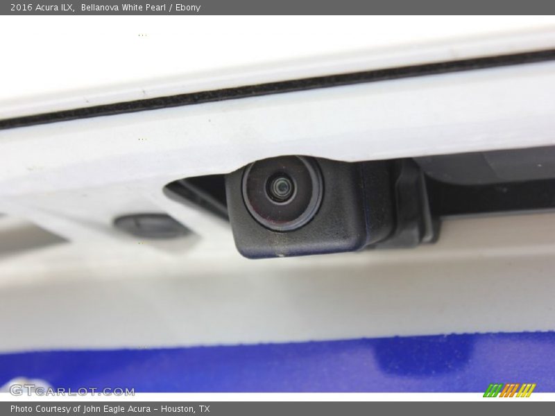 Bellanova White Pearl / Ebony 2016 Acura ILX